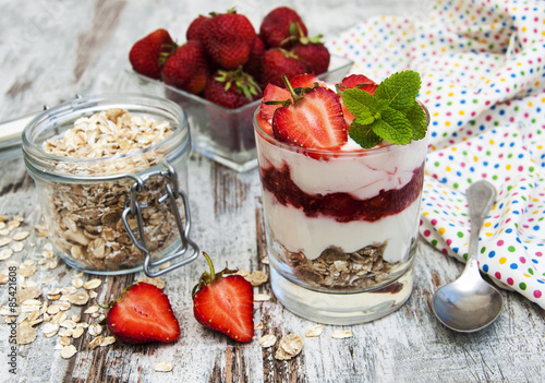 strawberry yogurt with muesli