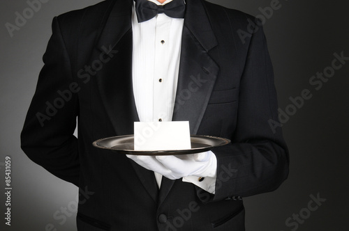 Foto Butler With Note on Tray