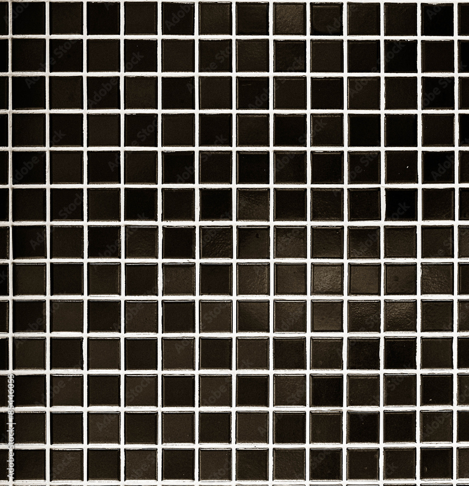A seamless patterned tile