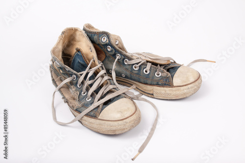 Εκτύπωση καμβά Old & Torn shoes isolated on white background