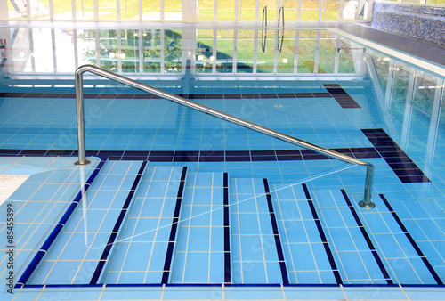 piscina escaleras azul 8406-f15
