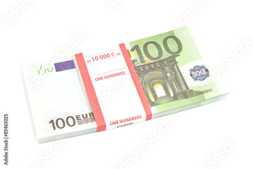 pack of one hundred euro notes