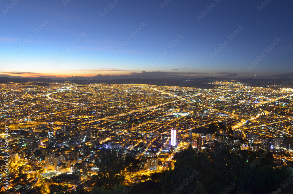 Naklejka premium Bogotá Colombia Monzerrate Atenas de América