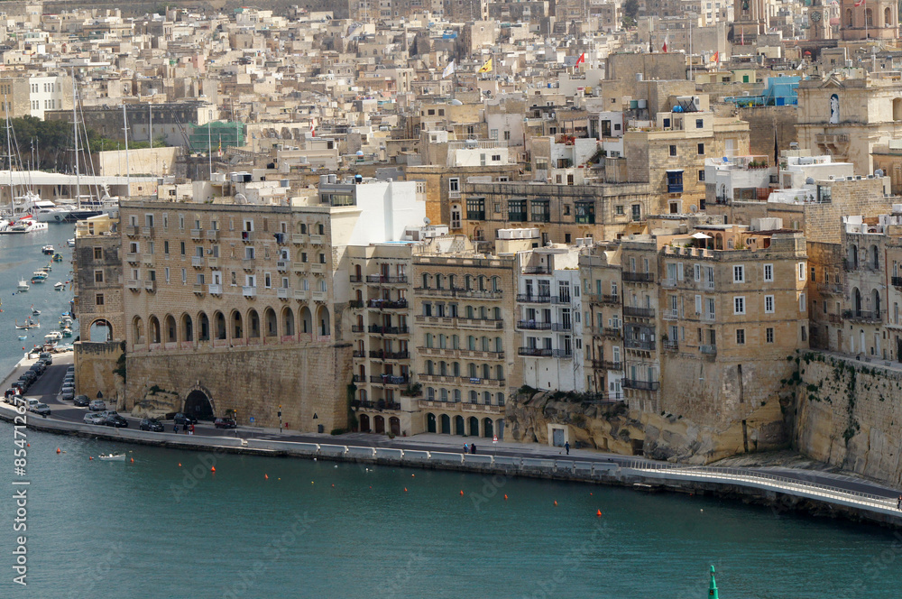 Vue d'Isla depuis La Valette Vue d'Isla depuis La Valette