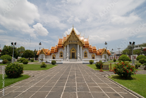Marble temple in Bangkok © aleksong