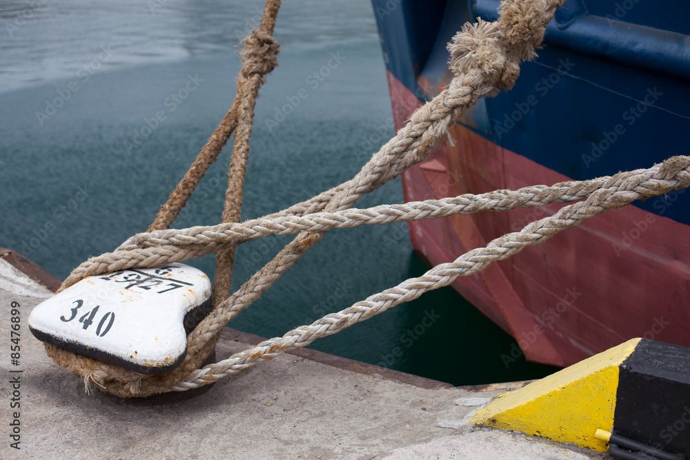 Fototapeta premium Picture of an Old Vintage Naval Rope