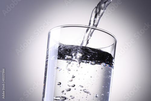 Wallpaper Mural 水を注ぐ Torontodigital.ca