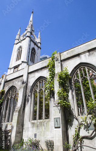 Remains of St. Dunstan-in-the-East Church in London photo