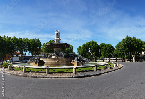 The Fontaine de la Rotonde - Panoramic View