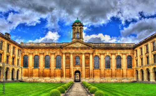 Photo The main quad of the Queen's College in Oxford