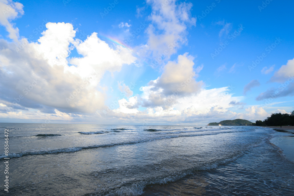 Fototapeta premium Sky, sea, beach, ideal for a relaxing evening.