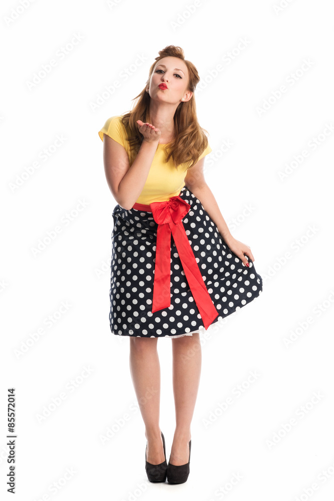 Pin up Mädchen gibt einen Luftkuss Pin up Mädchen gibt einen Luftkuss