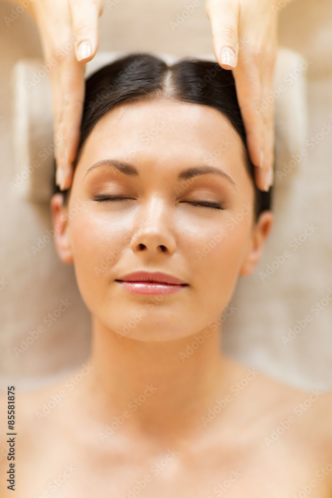 Naklejka premium woman in spa