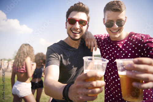 Billede på lærred Music festival with my buddy