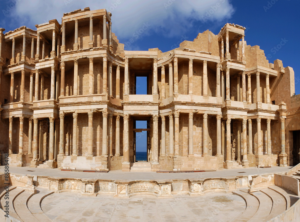 Obraz premium Le rovine del teatro di Leptis Magna in Libia