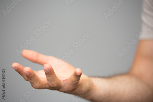 hand open