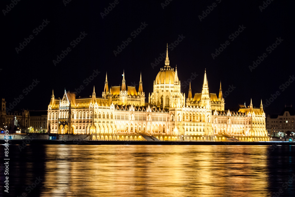 Obraz premium The Hungarian Parliament Building with bright and beautiful illu