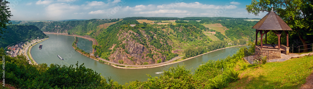 Fototapeta premium Aussichtspunkt über dem Mittelrhein mit Blick auf Loreley