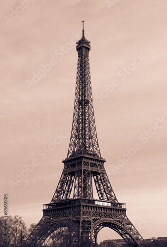 Eiffel Tower black and white