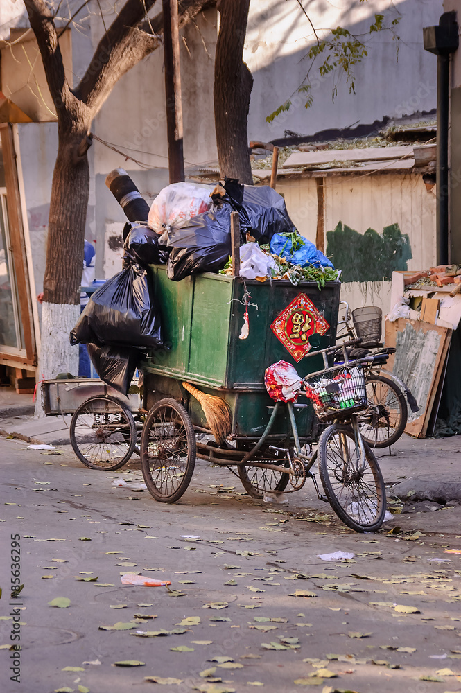 Fahrrad eines Müllsammlers in Peking