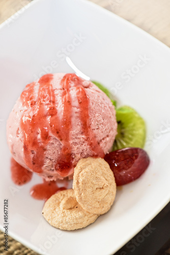Fruit ice cream