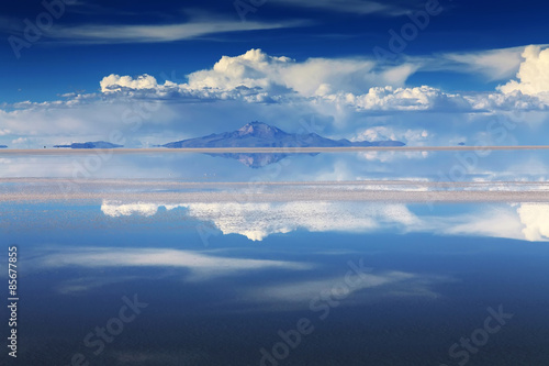 Salar de Uyuni is largest salt flat in the World, Altiplano, Bol