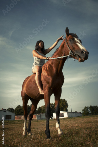 Women and horse © gojalia