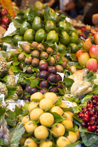 Fototapeta Naklejka Na Ścianę i Meble -  Fruits on the market stall