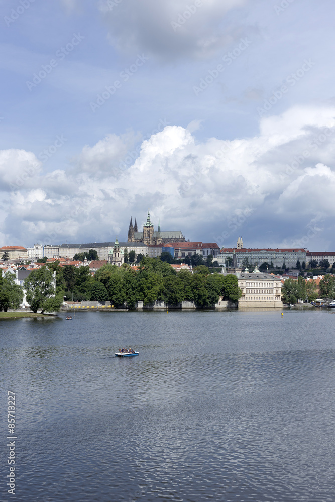 Obraz premium Spring Prague gothic Castle above River Vltava, Czech Republic