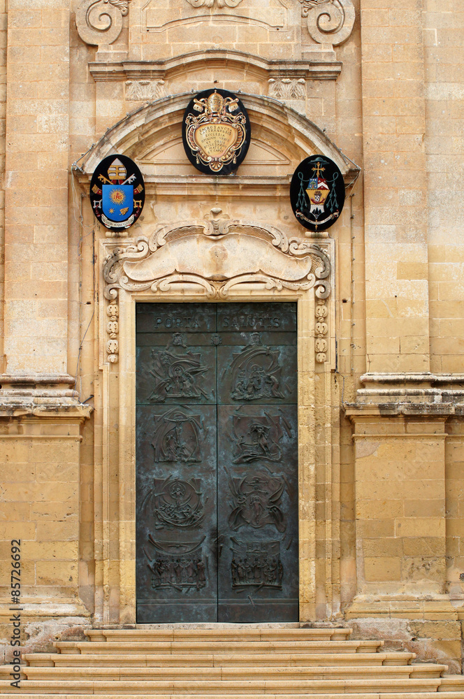 Porte de la Basilique Saint-Georges de Rabat