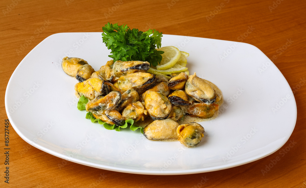 Mussels in butter sauce Mussels in butter sauce