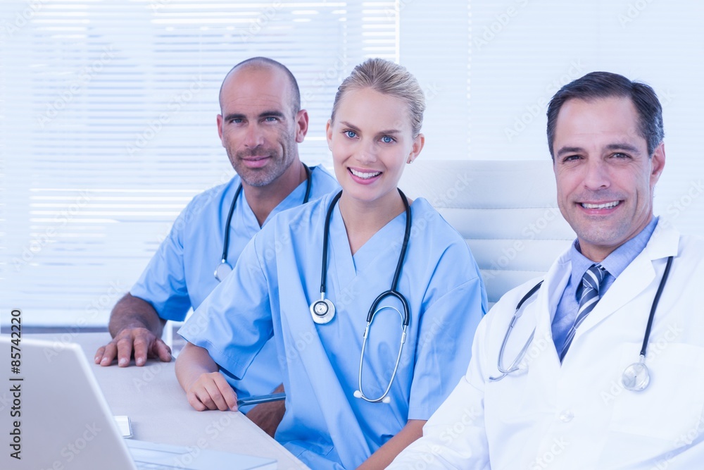 Teams of doctors working together Teams of doctors working together