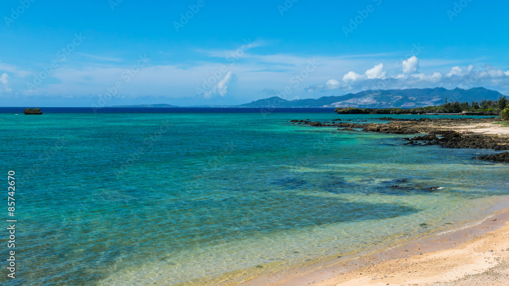 沖縄・万座のビーチ