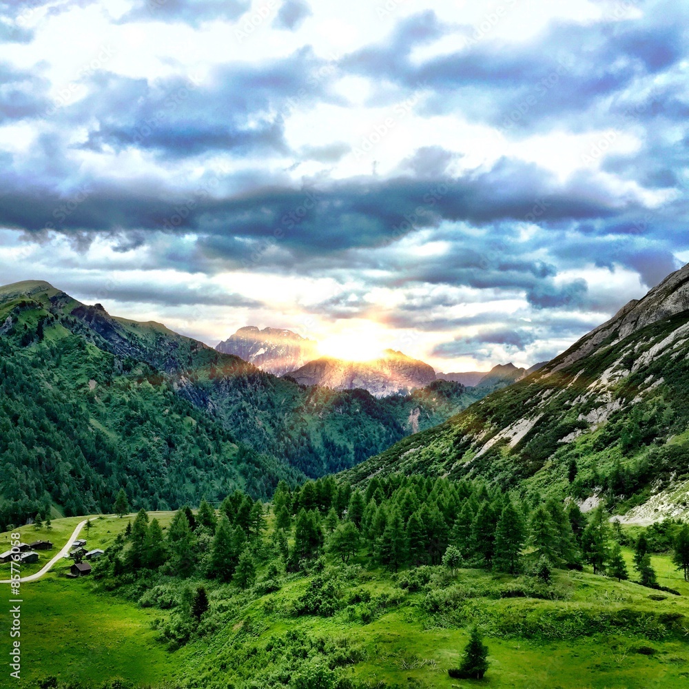 The immensity of Italian' Dolomiti mountains