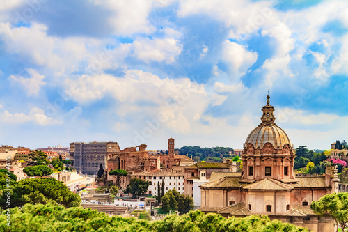 Bella Roma. Lovely View on the historical buildings of Rome