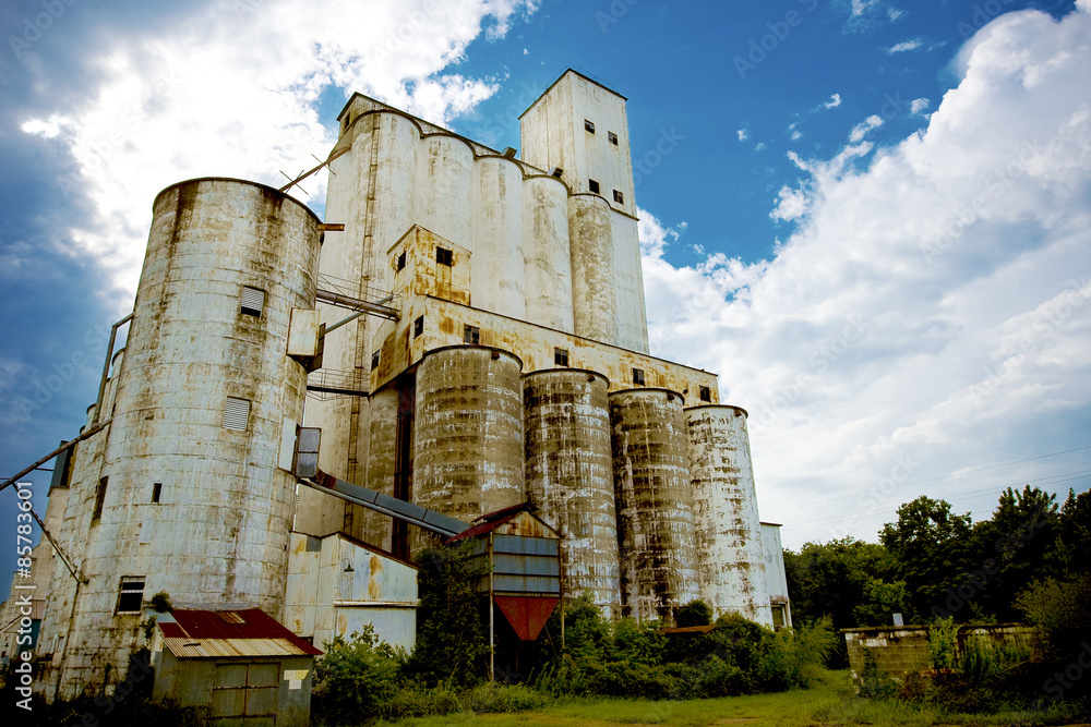 Abandoned grain silo in Texas - obrazy, fototapety, plakaty 