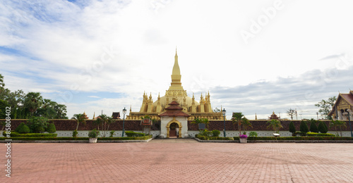 Fotografija Pha That Luang temple in Vientiane