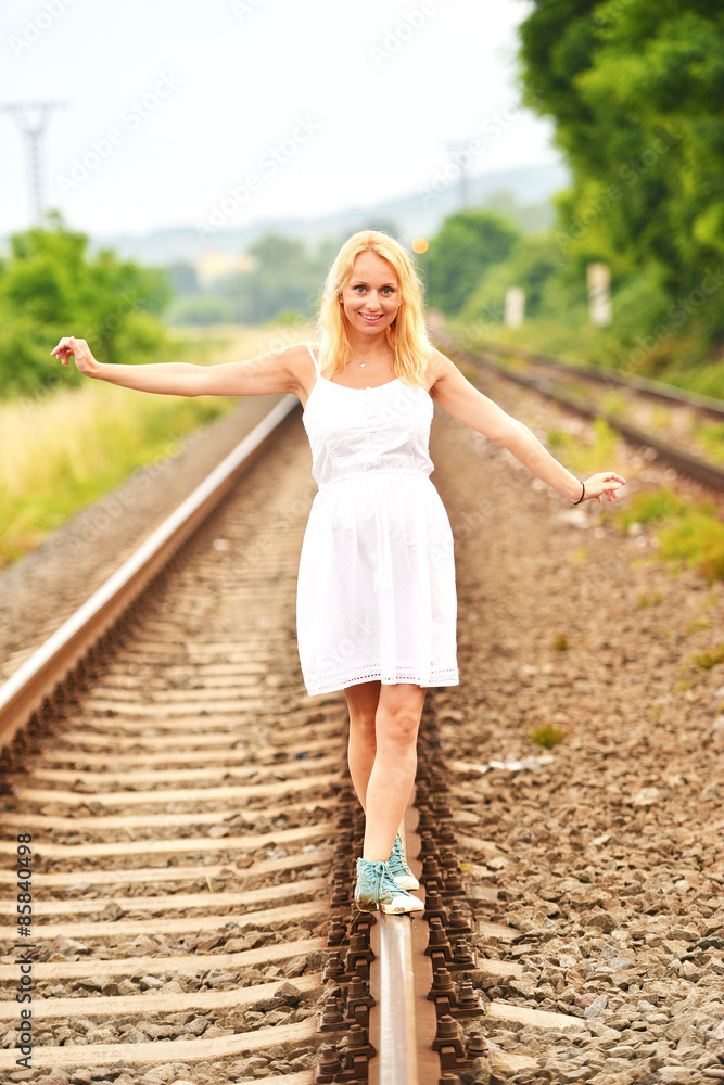 Naklejka premium girl on the railway