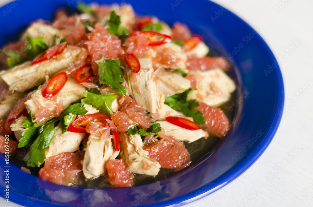 Salad with chicken breast, grapefruit, lime and chili Salad with chicken breast, grapefruit, lime and chili