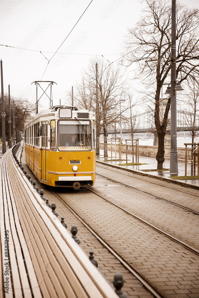  tram 