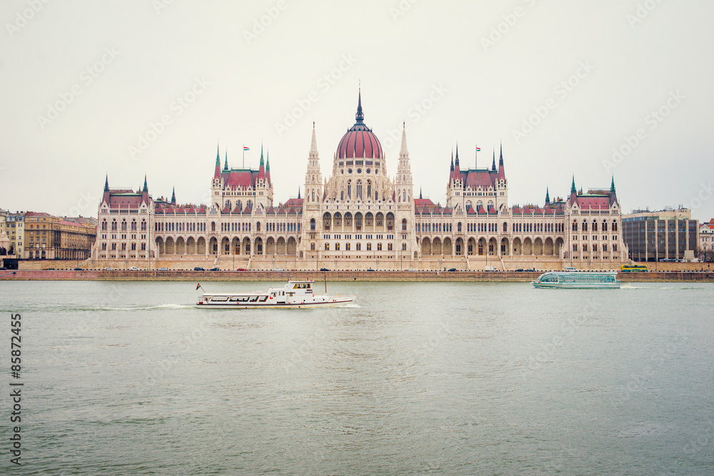Fototapeta premium Hungarian Parliament 