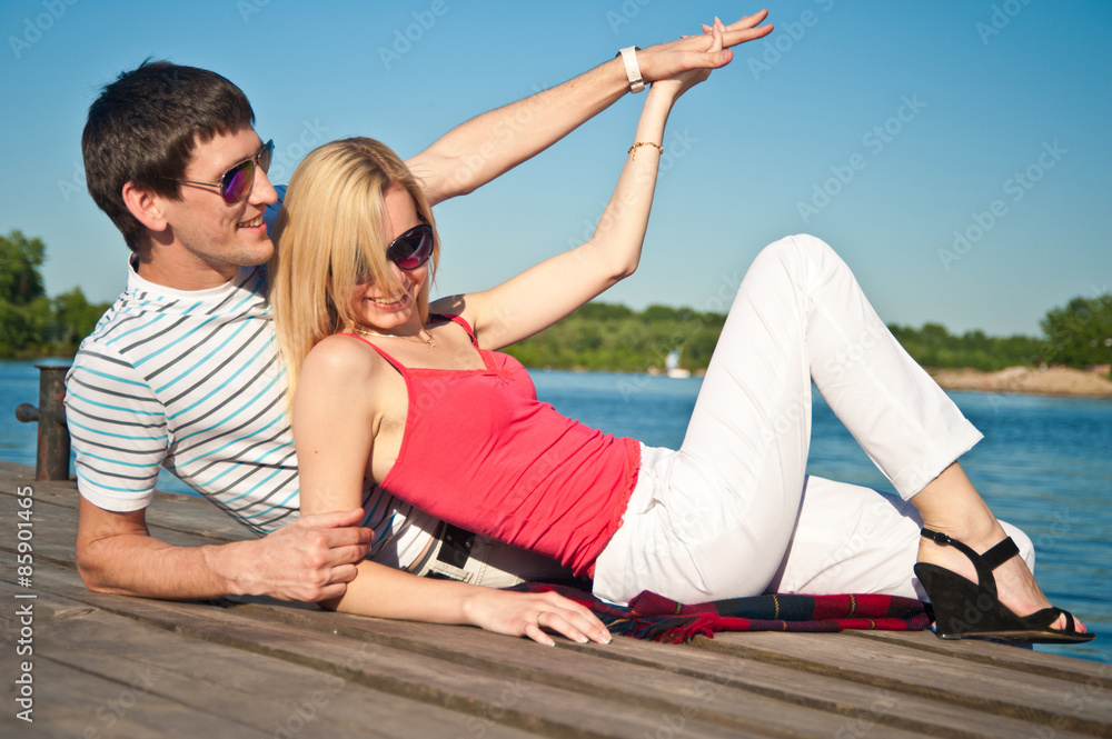 Obraz premium Happy young couple