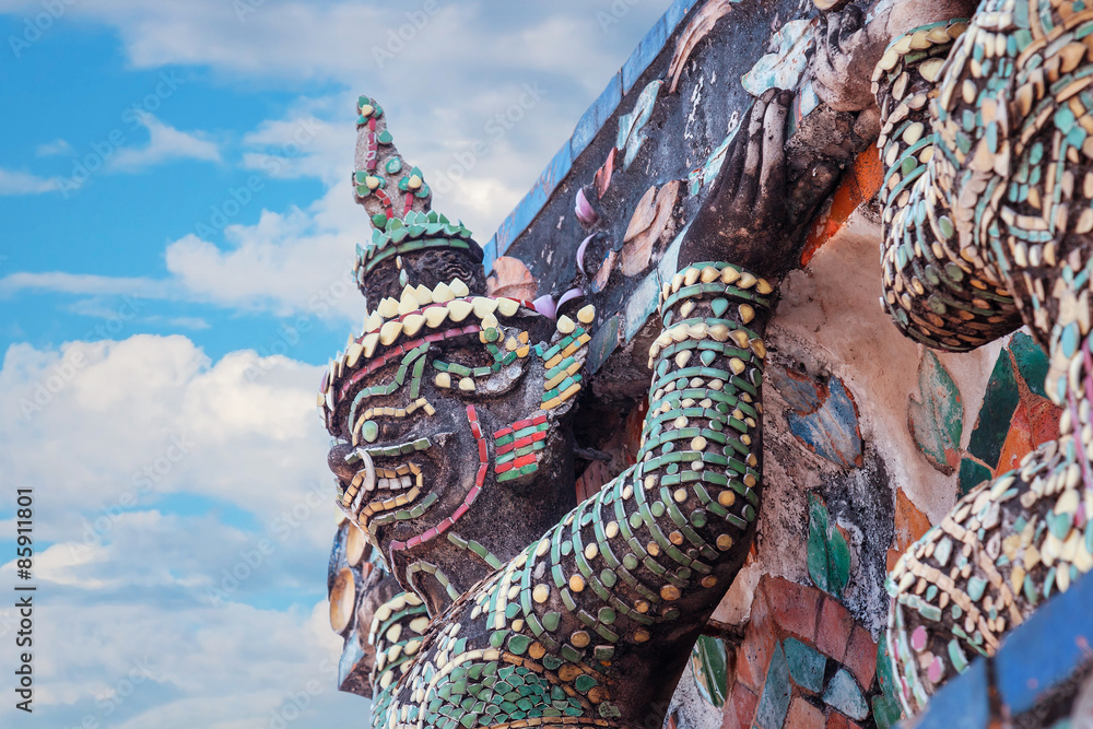 Naklejka premium Detail of the Main Pagoda at Wat Arun - the Temple of Dawn in Bangkok, Thailand