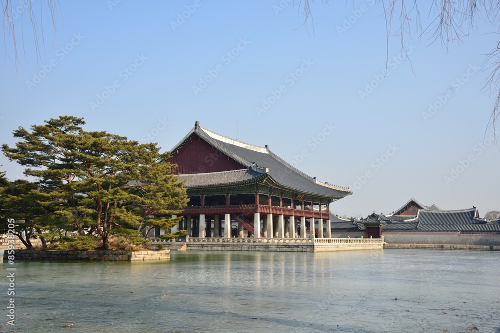 artificial island and Gyeonghoeru pond in Gyeongbokgung artificial island and Gyeonghoeru pond in Gyeongbokgung