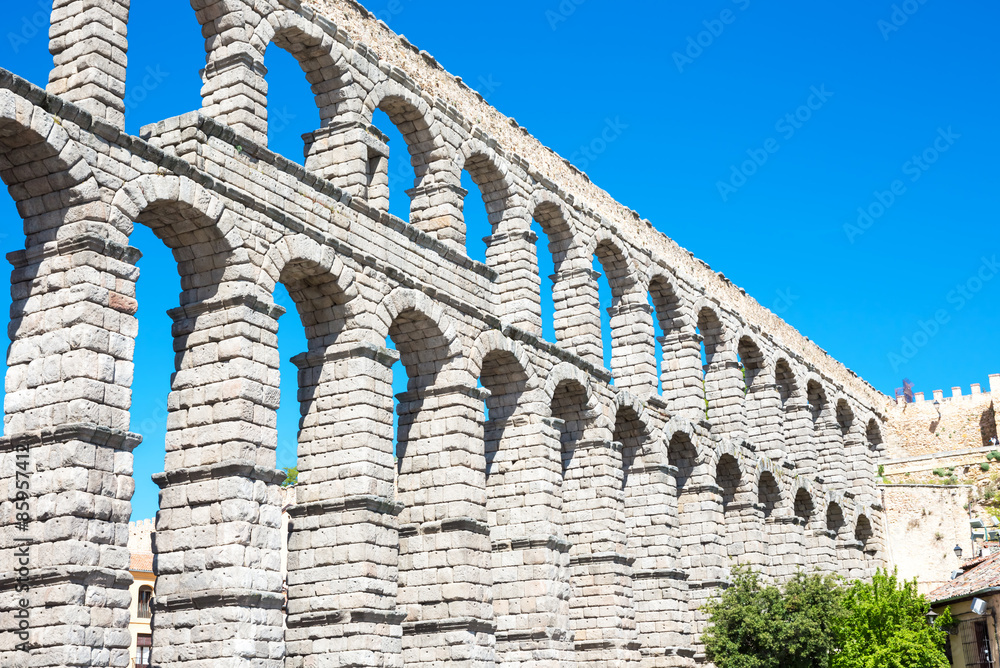 Segovia, Spain Aqueduct at Plaza del Azoguejo Segovia, Spain Aqueduct at Plaza del Azoguejo