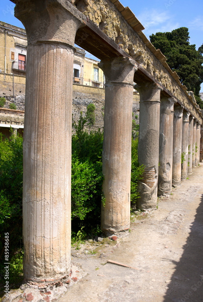 Säulen von Herculaneum-II-Italien 