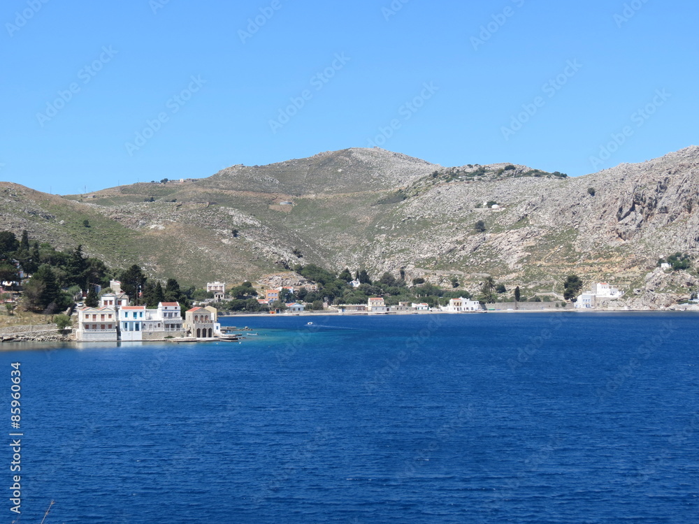 Grèce - Ile de Symi - Nimborio Bay - Vue sur Emborios