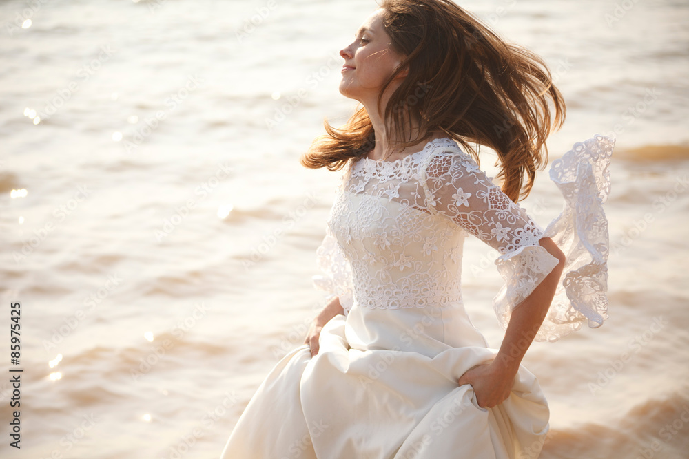 Happy running bride Happy running bride