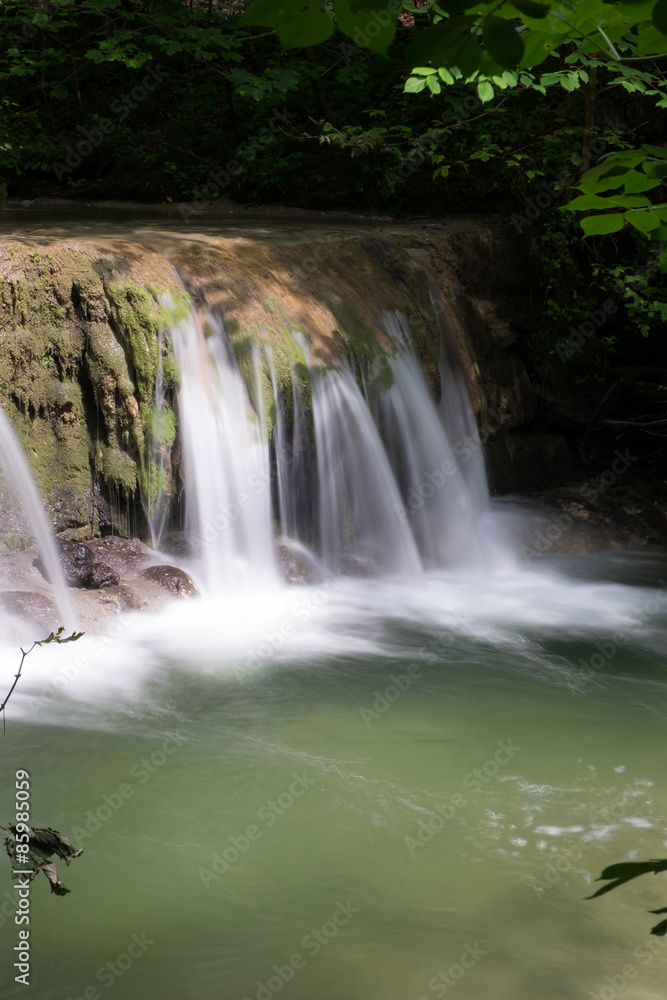 Obraz premium Wasserfall