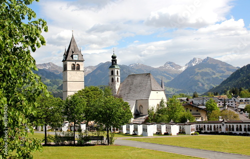 Obraz na płótnie Friedhof und Kirche